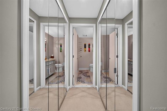 1148 Hillpointe Circle 74, Bloomfield Hills, MI 48304