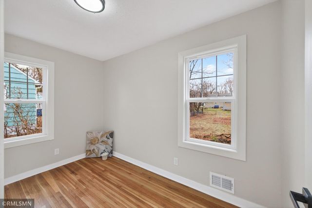 21 Inner Drive, Circle Pines, MN 55014