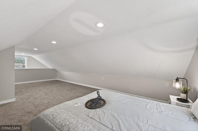 21 Inner Drive, Circle Pines, MN 55014