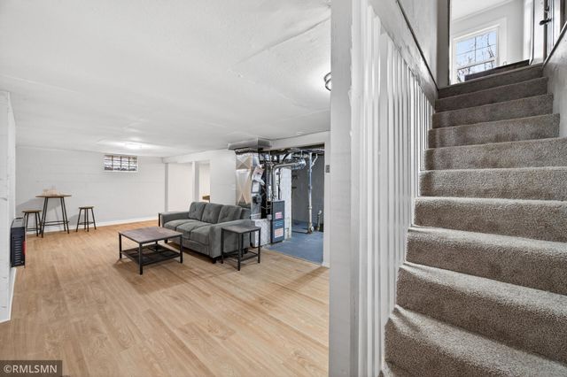 21 Inner Drive, Circle Pines, MN 55014