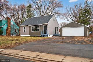 21 Inner Drive, Circle Pines, MN 55014