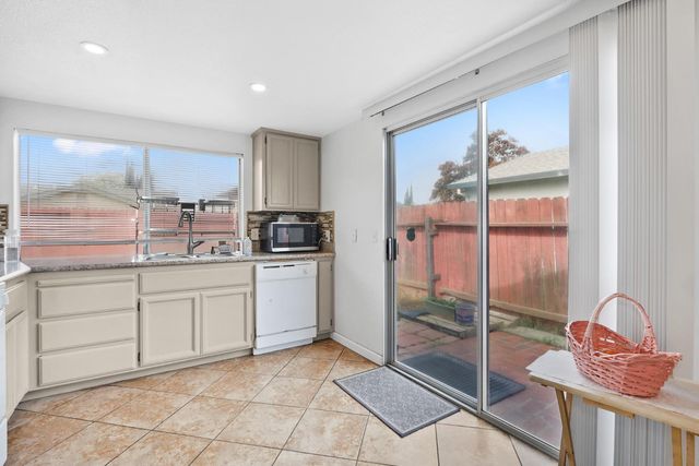 3338 Routier Rd, Sacramento, CA 95827