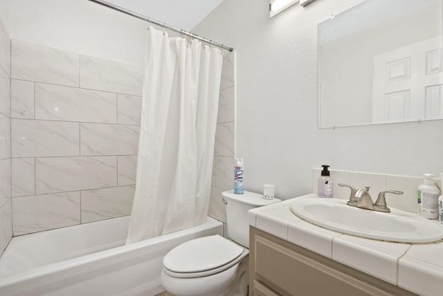 3338 Routier Rd, Sacramento, CA 95827