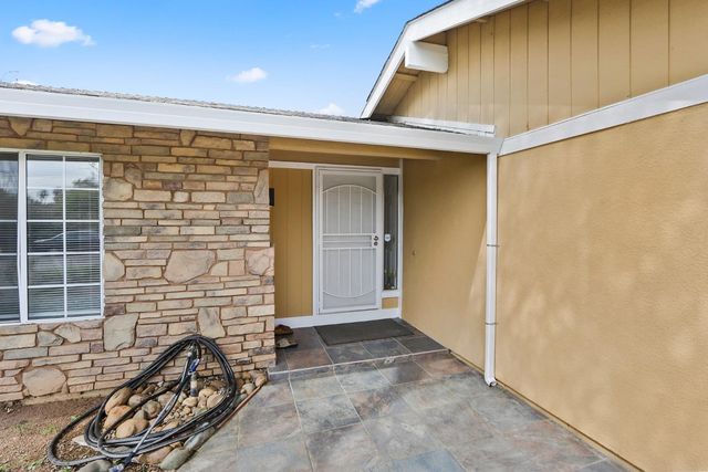 3338 Routier Rd, Sacramento, CA 95827