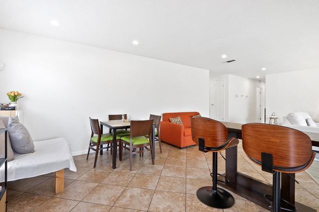 3338 Routier Rd, Sacramento, CA 95827