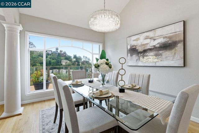 7075 7075 Elverton Dr, Oakland, CA 94611