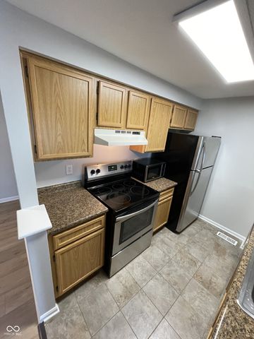 8536 Hague Road, Indianapolis, IN 46256