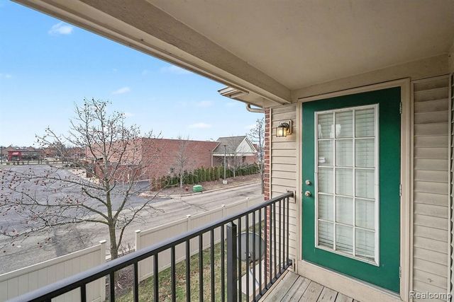 11712 Farmington Road, Livonia, MI 48150