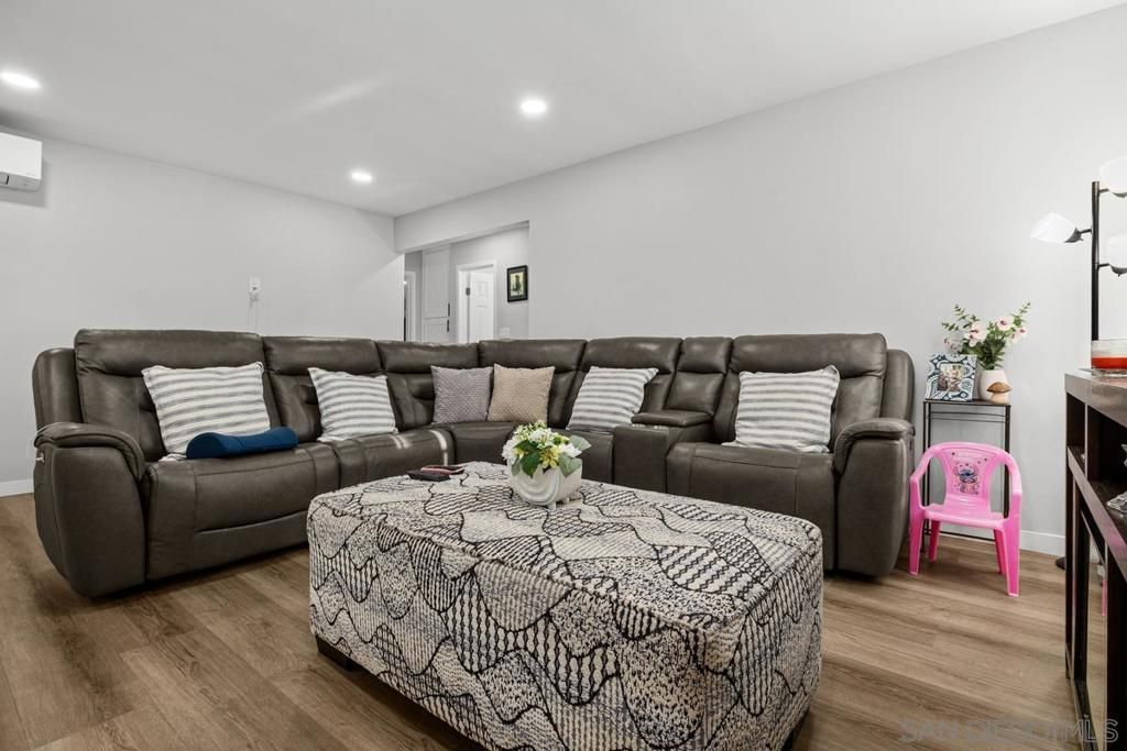 215 N r, National City, CA 91950 — photo 5