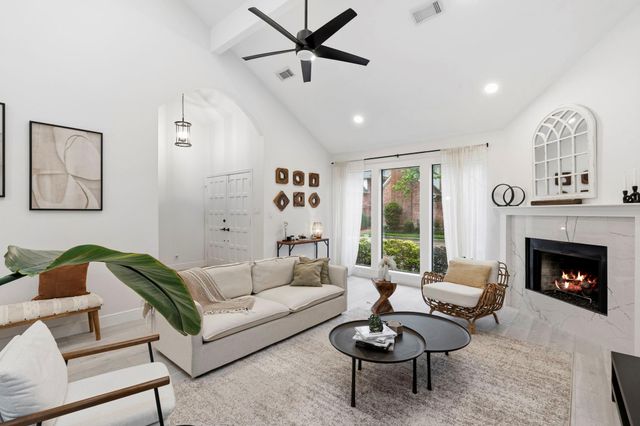 9584 Doliver Drive, Houston, TX 77063
