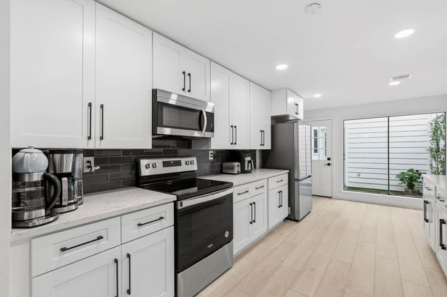 9584 Doliver Drive, Houston, TX 77063