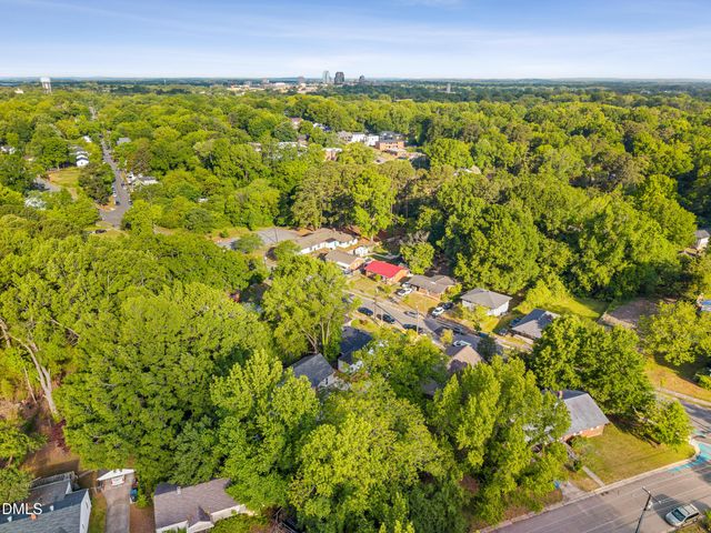 2626 Harvard Avenue C, Durham, NC 27703
