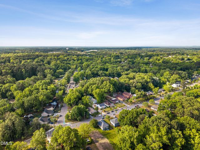 2626 Harvard Avenue C, Durham, NC 27703
