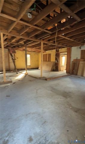 393 Whites Neck Dr, Foster, VA 23128