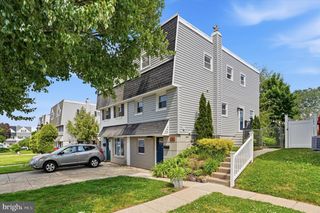 1724 KENDRICK LN, Norristown, PA 19401