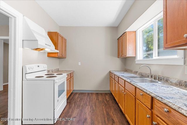 529 Beech Street, Lansing, MI 48912