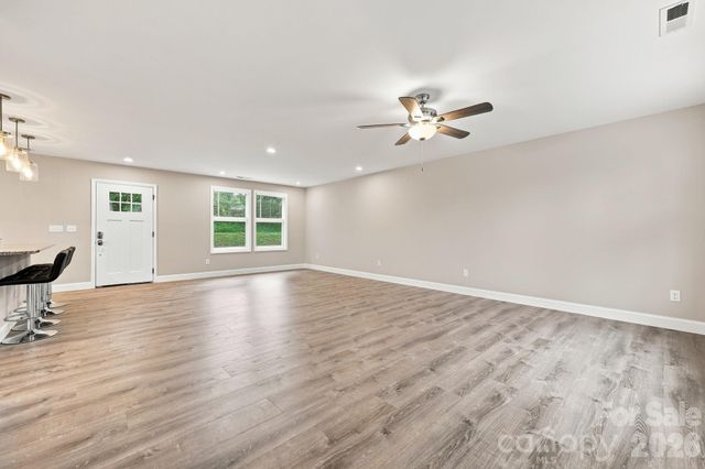 7 Greenridge Road, Weaverville, NC 28787