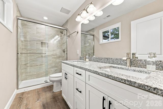 7 Greenridge Road, Weaverville, NC 28787