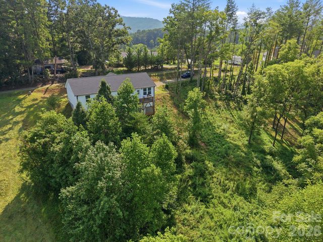 7 Greenridge Road, Weaverville, NC 28787