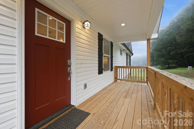 7 Greenridge Road, Weaverville, NC 28787