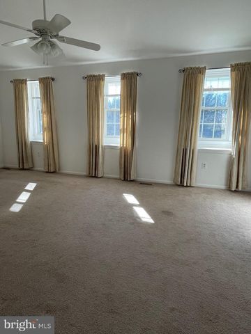 12235 TILDENWOOD DR, Rockville, MD 20852