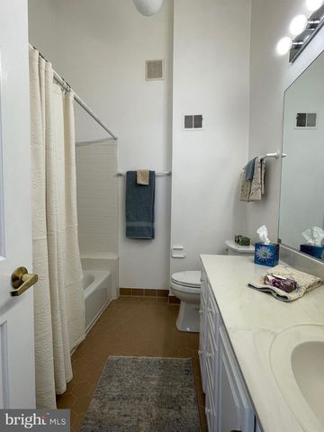 12235 TILDENWOOD DR, Rockville, MD 20852