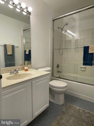 12235 TILDENWOOD DR, Rockville, MD 20852