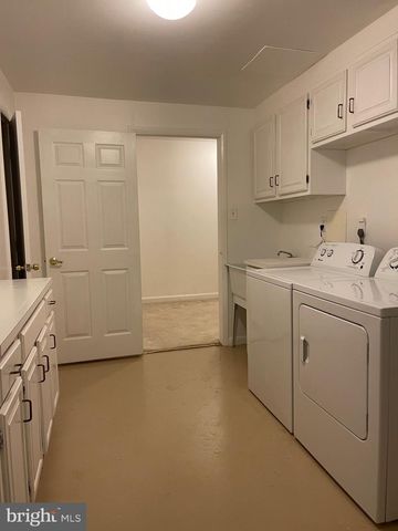 12235 TILDENWOOD DR, Rockville, MD 20852