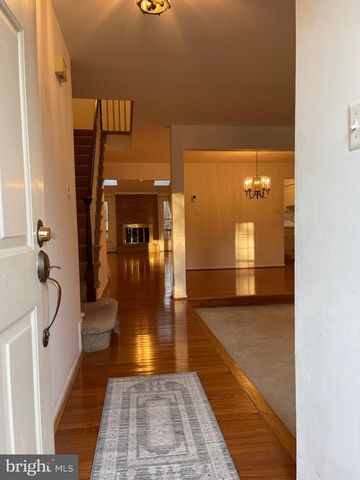 12235 TILDENWOOD DR, Rockville, MD 20852