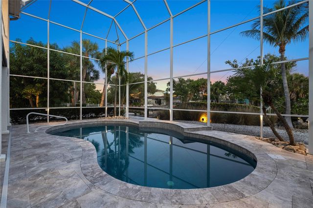 412 TREASURE BOAT WAY, Sarasota, FL 34242