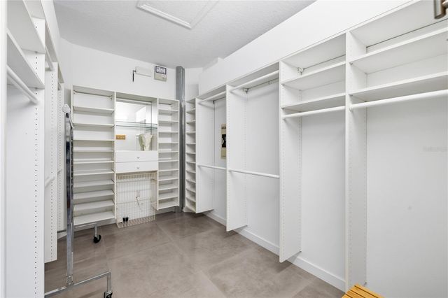 412 TREASURE BOAT WAY, Sarasota, FL 34242