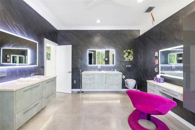 412 TREASURE BOAT WAY, Sarasota, FL 34242