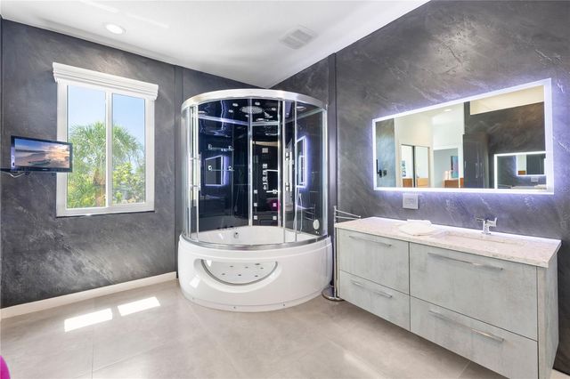 412 TREASURE BOAT WAY, Sarasota, FL 34242