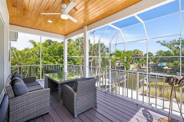 412 TREASURE BOAT WAY, Sarasota, FL 34242
