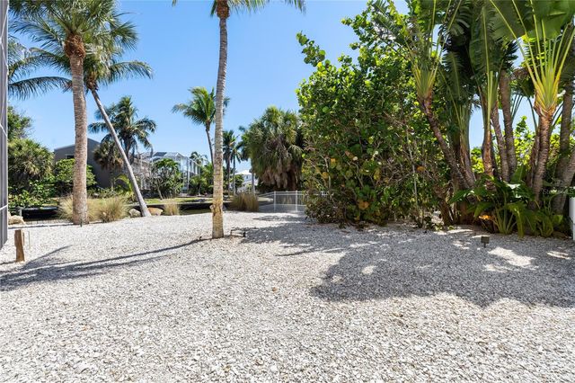 412 TREASURE BOAT WAY, Sarasota, FL 34242