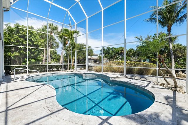 412 TREASURE BOAT WAY, Sarasota, FL 34242