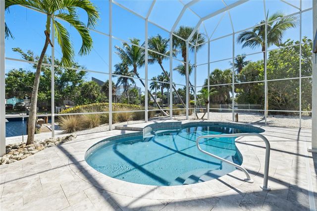 412 TREASURE BOAT WAY, Sarasota, FL 34242
