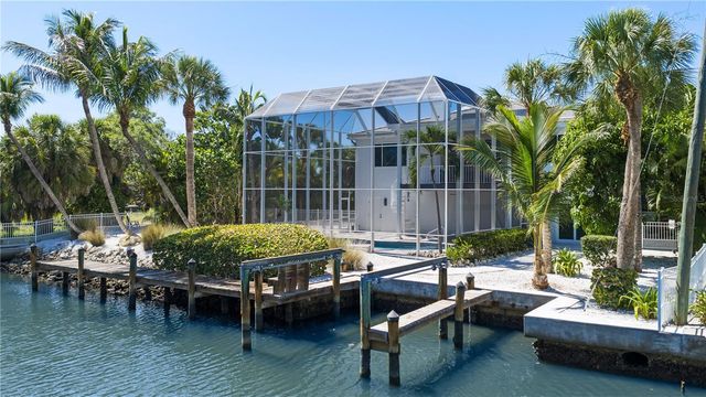 412 TREASURE BOAT WAY, Sarasota, FL 34242