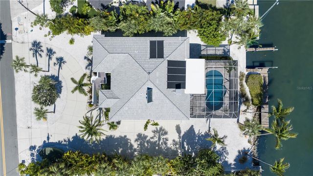412 TREASURE BOAT WAY, Sarasota, FL 34242
