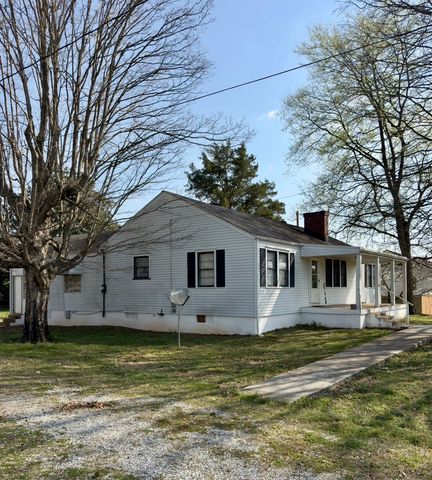 713 Cumberland St, E, Cowan, TN 37318