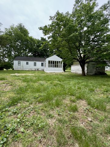 713 Cumberland St, E, Cowan, TN 37318