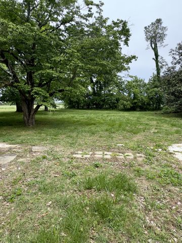 713 Cumberland St, E, Cowan, TN 37318