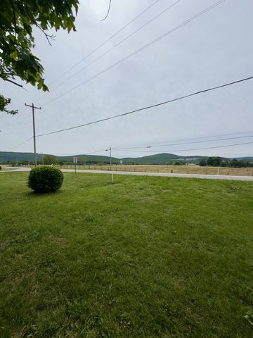 713 Cumberland St, E, Cowan, TN 37318