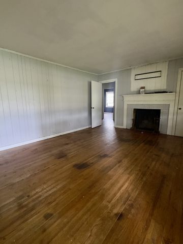 713 Cumberland St, E, Cowan, TN 37318