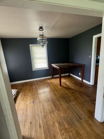 713 Cumberland St, E, Cowan, TN 37318