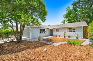 2721 Comanche St, Santa Rosa, CA 95403
