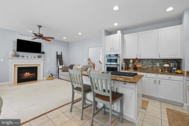 874 STONEFIELD SQ NE, Leesburg, VA 20176
