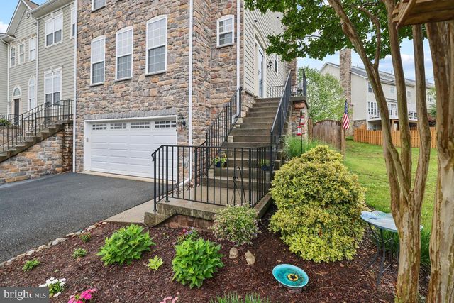 874 STONEFIELD SQ NE, Leesburg, VA 20176