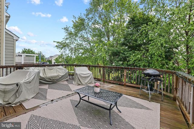 874 STONEFIELD SQ NE, Leesburg, VA 20176