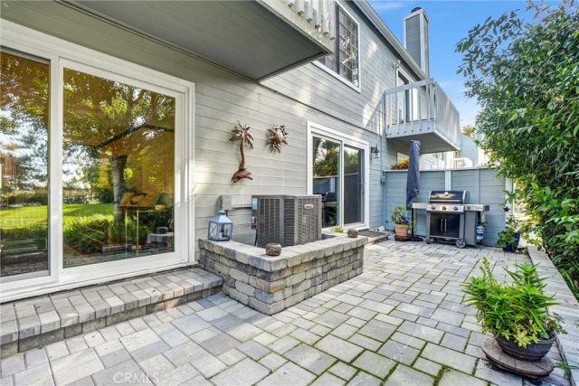 6073 Loynes 32, Long Beach, CA 90803